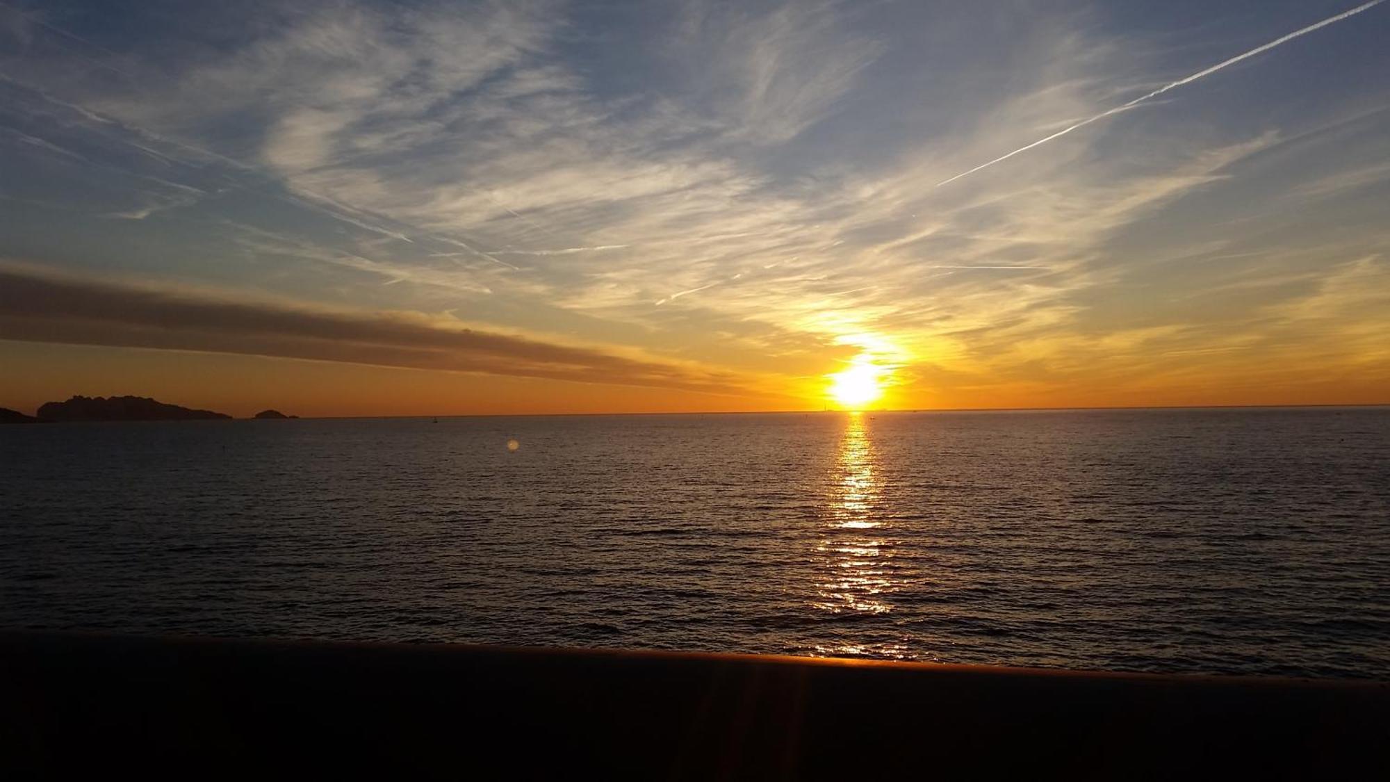 Sublime Vue Mer,Parking,Wifi Fréjus Exteriör bild